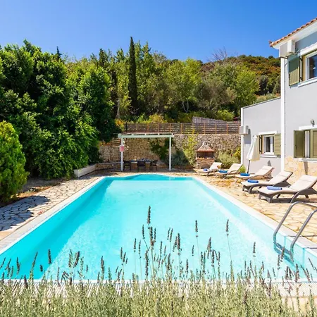 Kostis Villa *